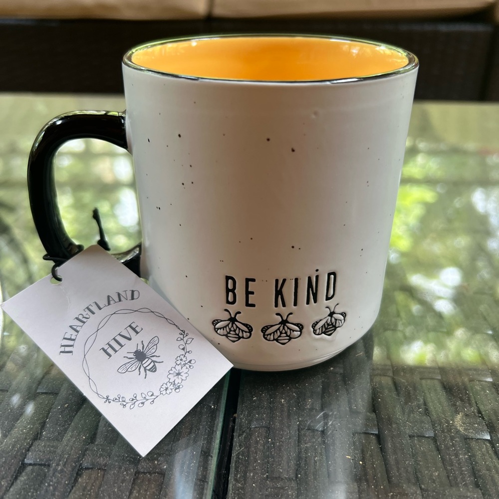 Be Kind ivory and yellow mug